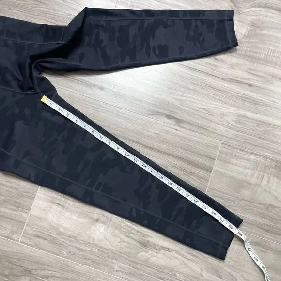 Sweaty Betty Super Sculpt Pocket Camo Leggings In Black Camo Embossed Size M - Picture 11 of 11